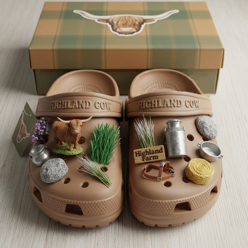 Highland Cow Premium Clogs TNSM