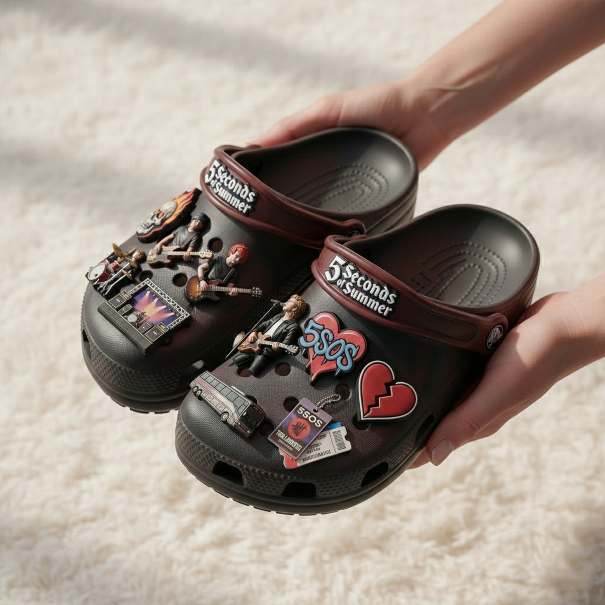 PREMIUM 5SOS CLOGS LNTH